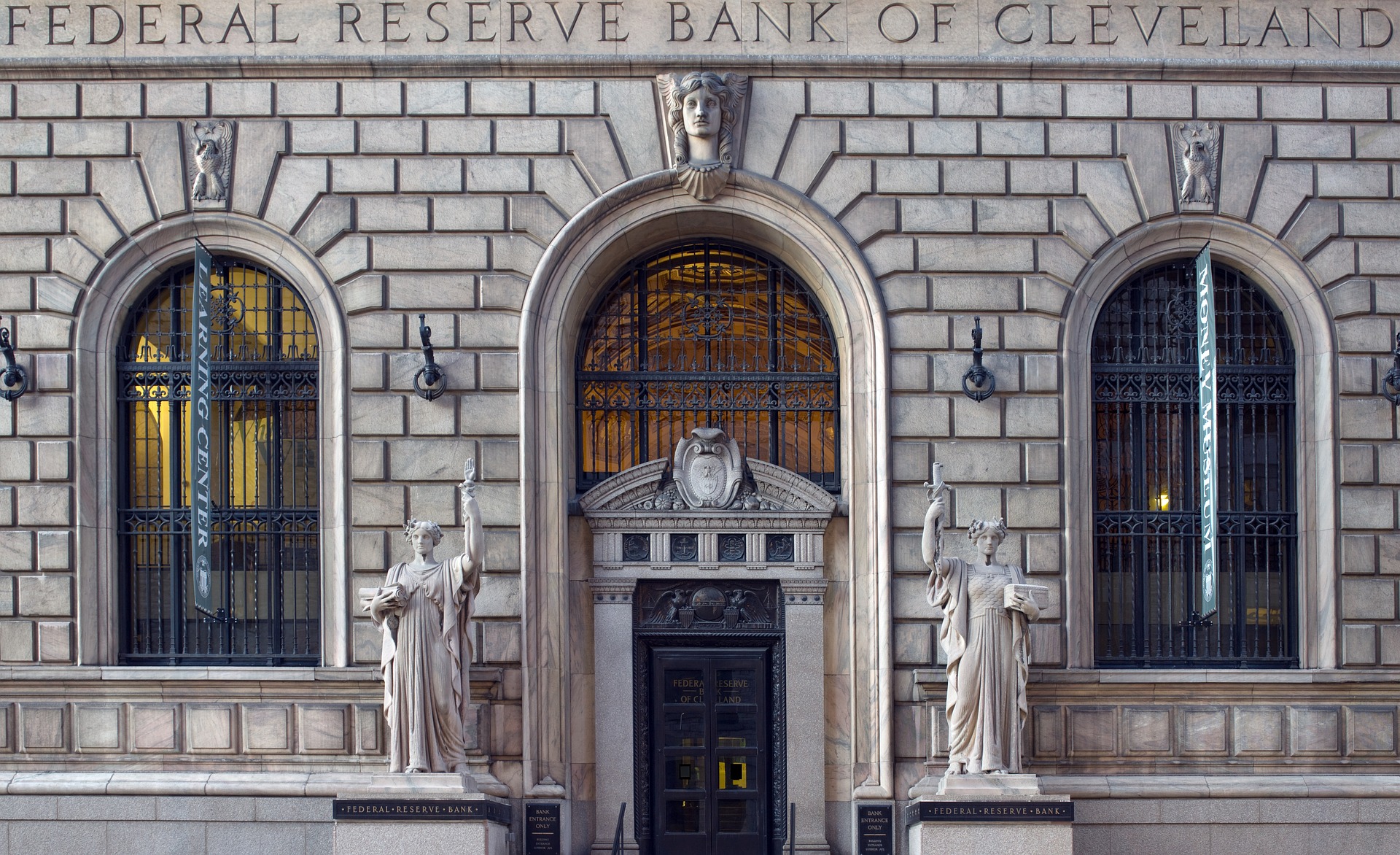 banca palazzo(1).jpg